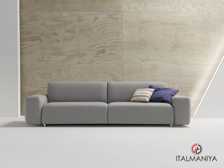 Фото 1 - Диван Cross фабрики Dienne (производство Италия) из массива дерева в обивке из ткани серого цвета в современном стиле