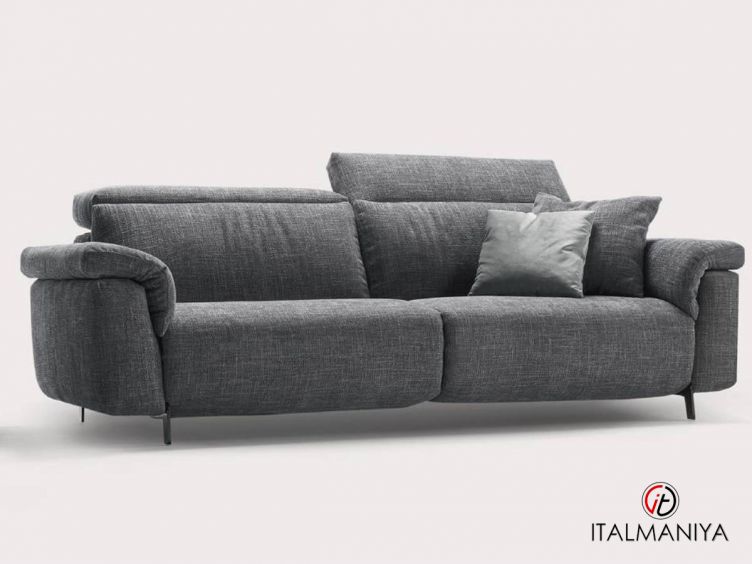 Фото 1 - Диван Firenze фабрики Rosini Divani (производство Италия) из массива дерева в обивке из ткани серого цвета в современном стиле