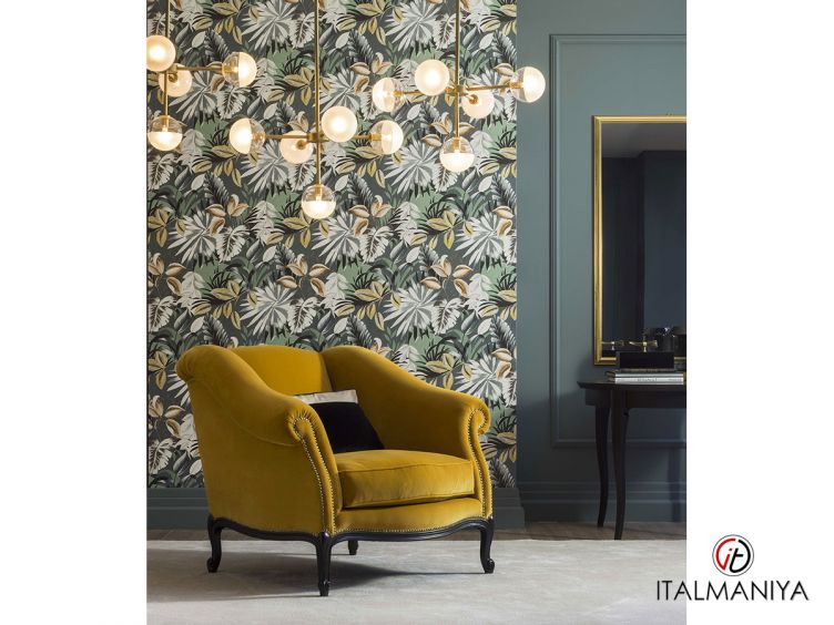 Фото 1 - Кресло Pigrone фабрики Galimberti Nino из массива дерева в обивке из ткани в современном стиле