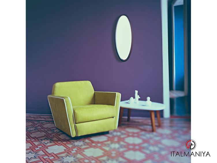 Фото 1 - Кресло Capri фабрики Baxter из металла в обивке из кожи в современном стиле
