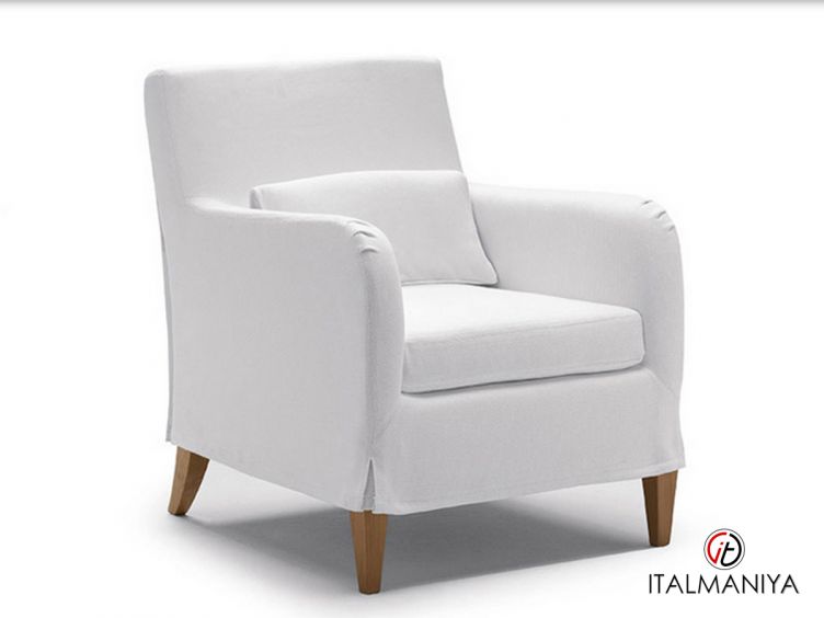 Фото 1 - Кресло Clorinne фабрики Biba Salotti из массива дерева в обивке из ткани в современном стиле