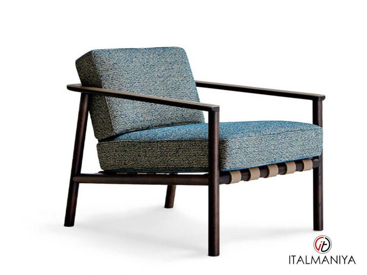 Фото 1 - Кресло Gillis фабрики Molteni из массива дерева в обивке из ткани в современном стиле