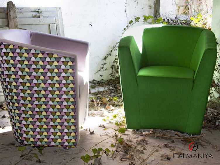 Фото 1 - Кресло Carver фабрики Domingo из металла в обивке из ткани в современном стиле