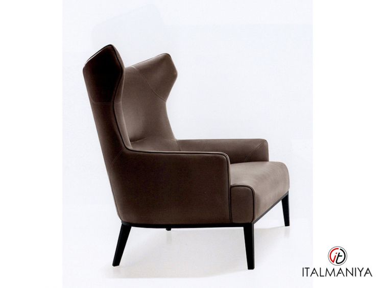 Фото 1 - Кресло Musa фабрики Operae Home из металла в обивке из кожи в современном стиле