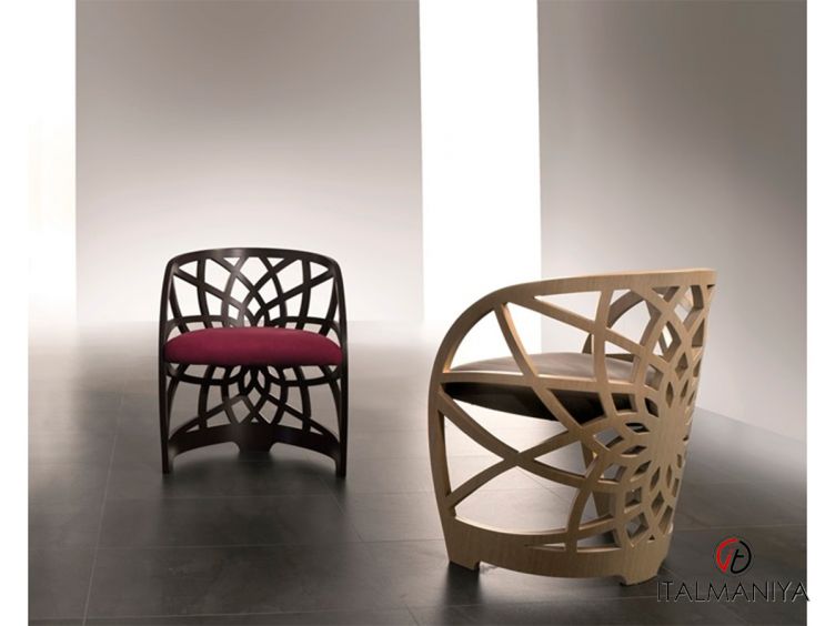 Фото 1 - Кресло Galileo фабрики Carpanelli из массива дерева в обивке из кожи в стиле арт-деко