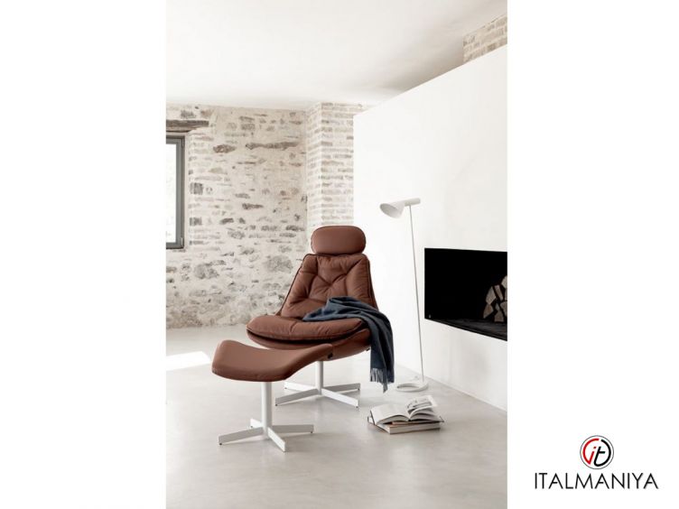 Фото 1 - Кресло Daya фабрики Bontempi Divani из металла в обивке из кожи в современном стиле