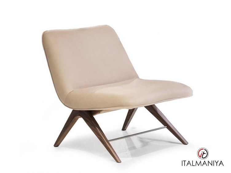 Фото 1 - Кресло V219 фабрики Formitalia (производство Италия) из массива дерева в обивке из кожи в современном стиле