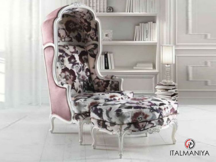 Фото 1 - Кресло Mediterraneo фабрики Angelo Cappellini из массива дерева в обивке из ткани в стиле арт-деко