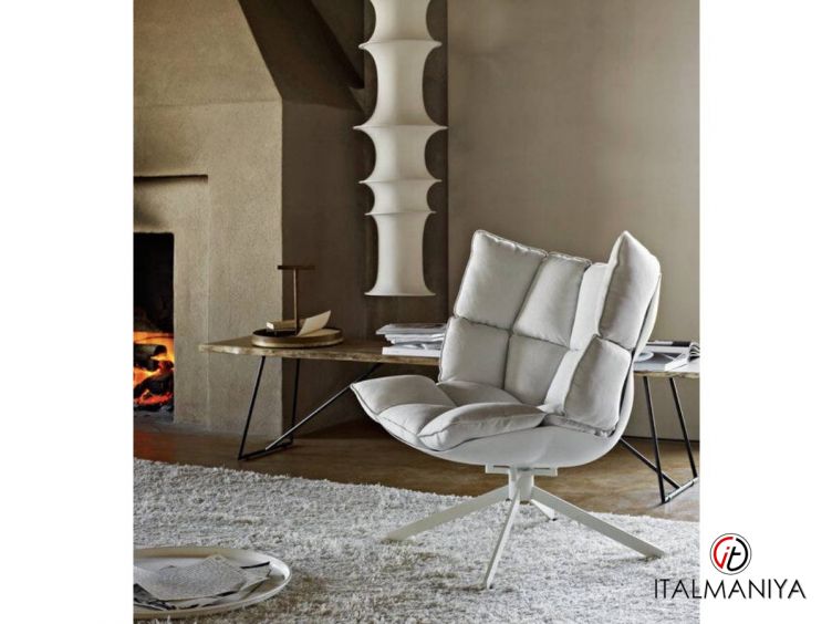 Фото 1 - Кресло Husk фабрики B&B Italia (производство Италия) из металла в обивке из ткани в современном стиле