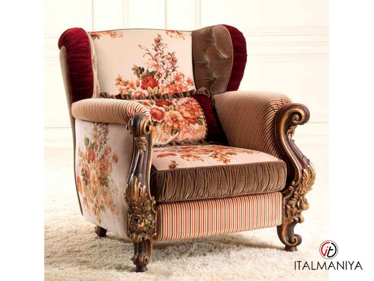 Фото 1 - Кресло Kristal фабрики Bedding из массива дерева в обивке из ткани в классическом стиле