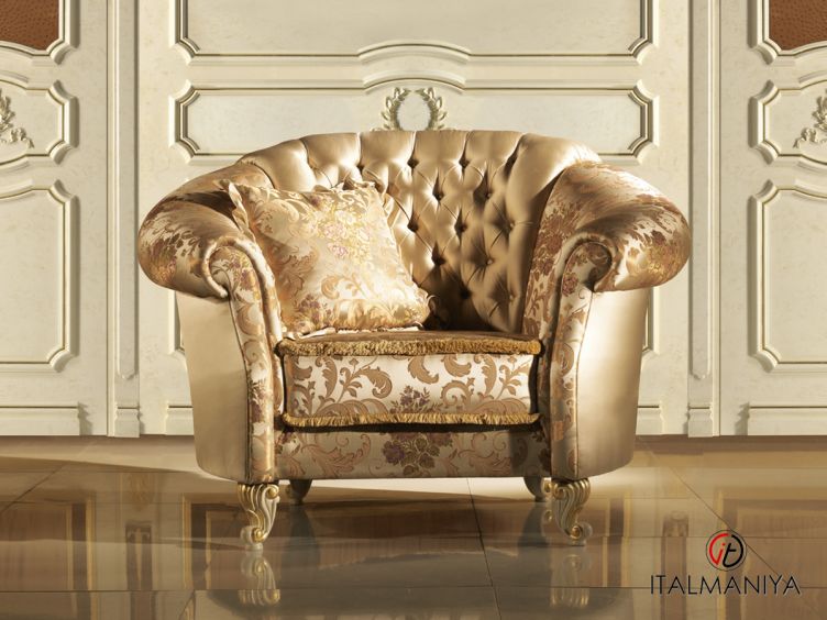 Фото 1 - Кресло Regal Penelope фабрики Bernazzoli (производство Италия) из массива дерева в обивке из ткани в классическом стиле