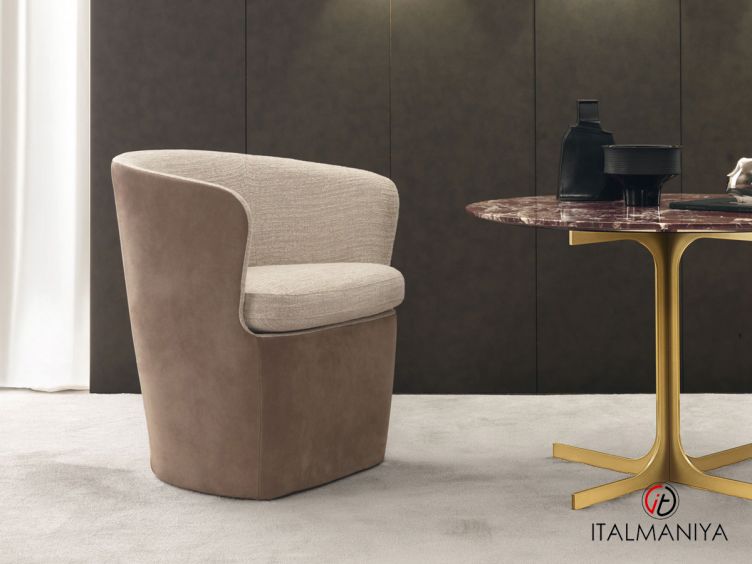 Фото 1 - Кресло Surface фабрики Misura Emme (производство Италия) из массива дерева в обивке из ткани в современном стиле