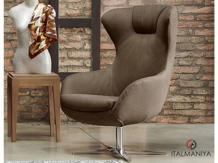 Фото 1 - Кресло Taormina фабрики Rosini Divani (производство Италия) из массива дерева в обивке из кожи серого цвета в современном стиле