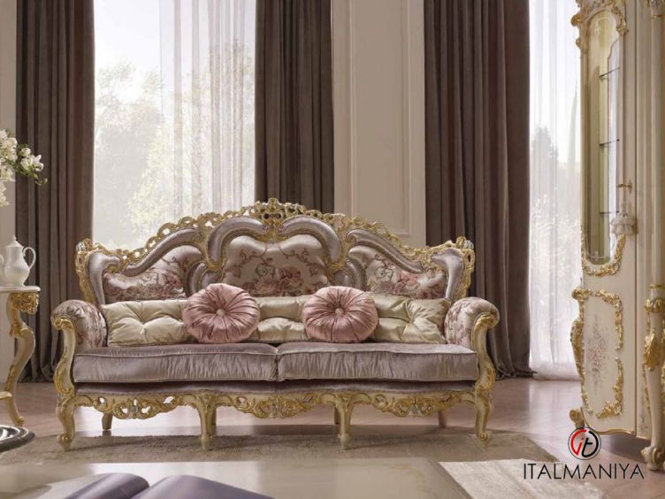 Фото 1 - Мягкая мебель Sophia фабрики A&M Ghezzani из массива дерева цвета слоновой кости в стиле барокко