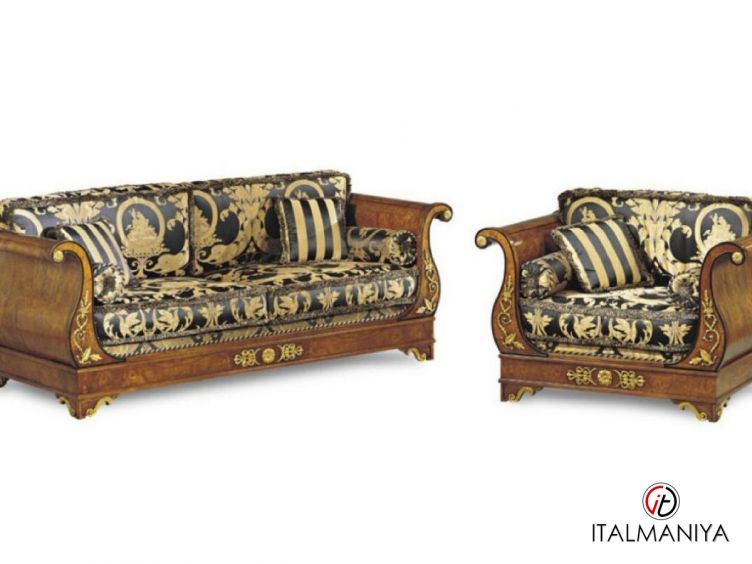 Фото 1 - Мягкая мебель D267 фабрики Francesco Molon из массива дерева в классическом стиле
