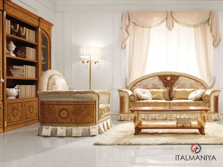 Фото 1 - Мягкая мебель Jasmine фабрики Valderamobili из массива дерева в классическом стиле