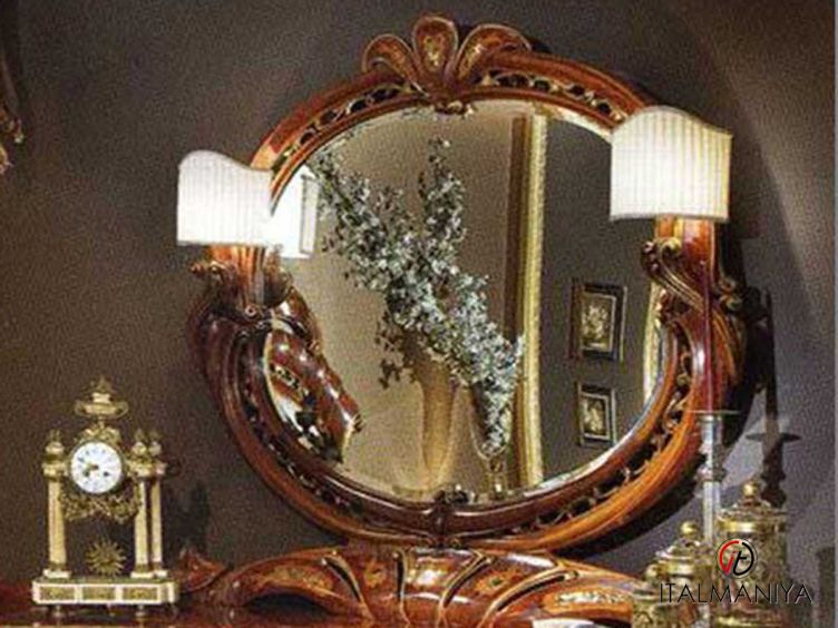 Фото 1 - Зеркало Margherita фабрики Citterio в классическом стиле из массива дерева