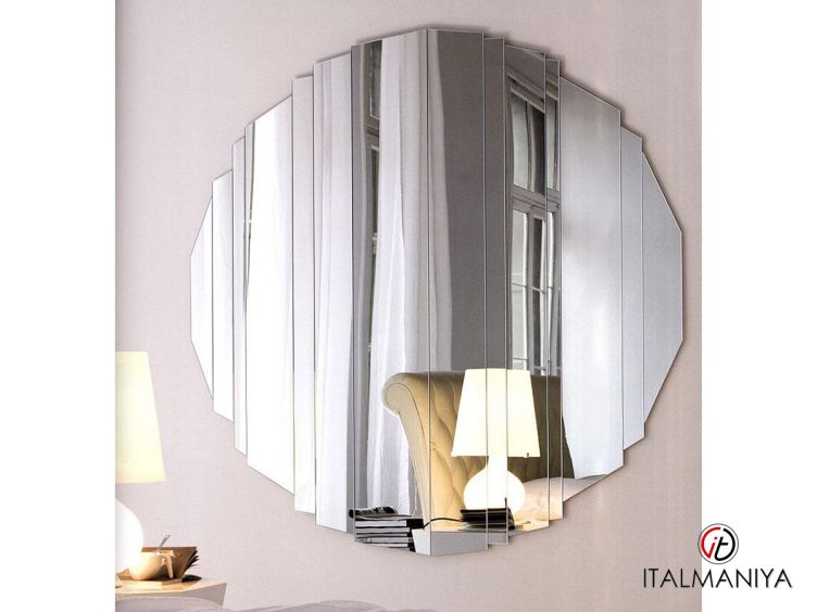 Фото 1 - Зеркало Stripes 2 фабрики Cattelan Italia из стекла в современном стиле