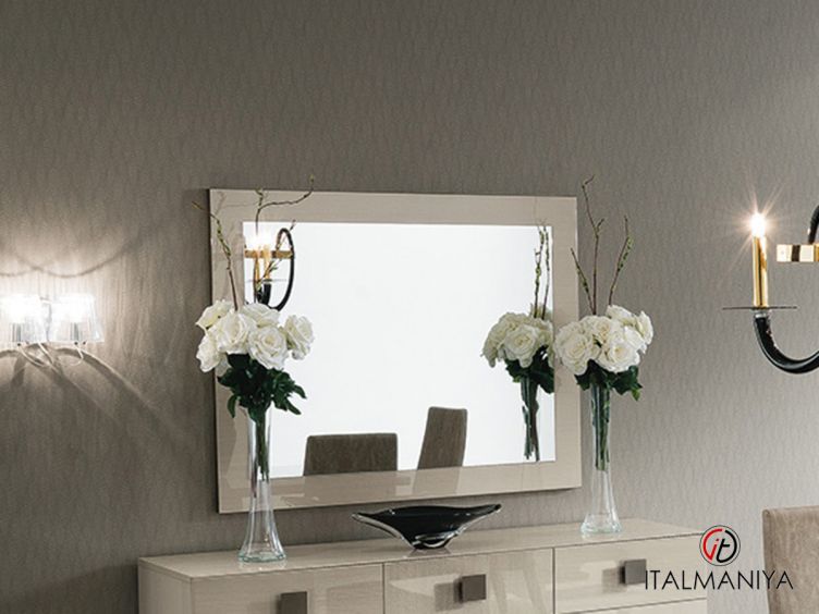 Фото 1 - Зеркало Mont Blanc для гостиной фабрики Alf из МДФ в современном стиле