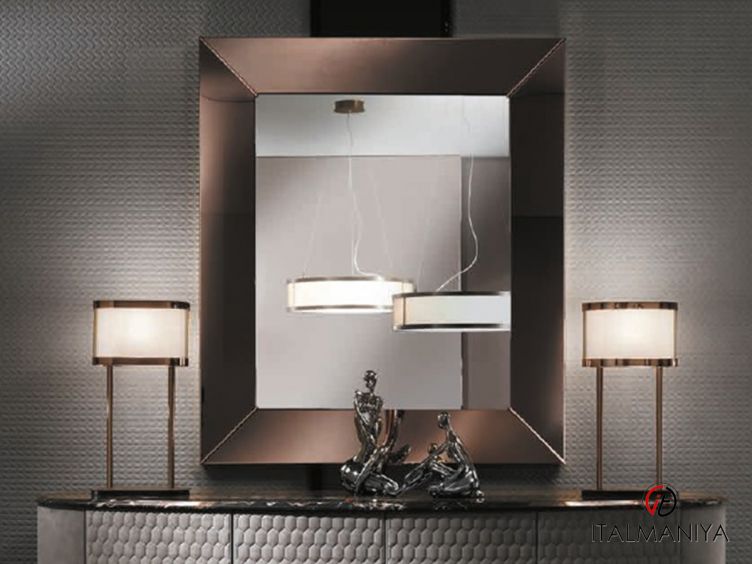 Фото 1 - Зеркало Tiffany фабрики DV Home из металла в современном стиле