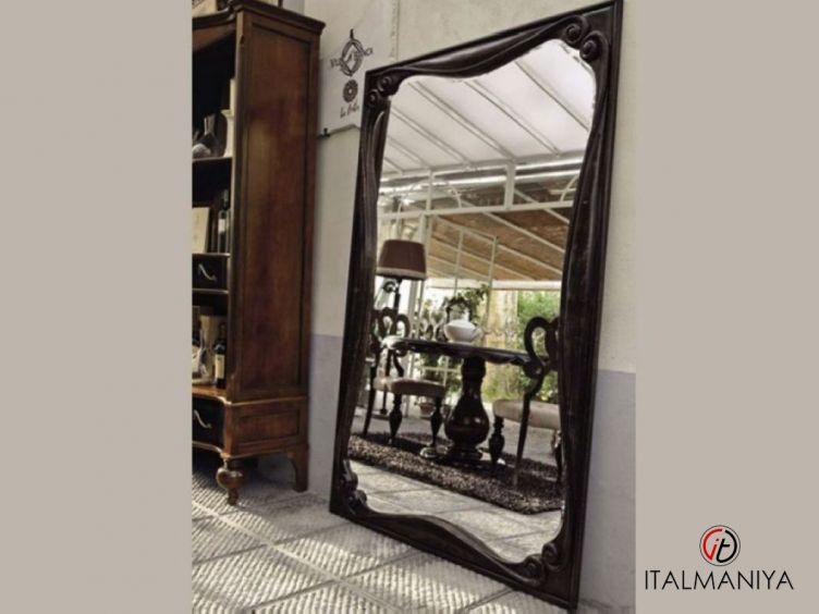 Фото 1 - Зеркало Botero фабрики Volpi в классическом стиле