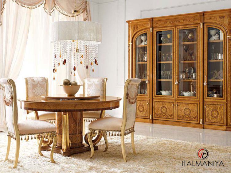 Фото 1 - Стол обеденный Jasmine круглый фабрики Valderamobili из массива дерева в классическом стиле