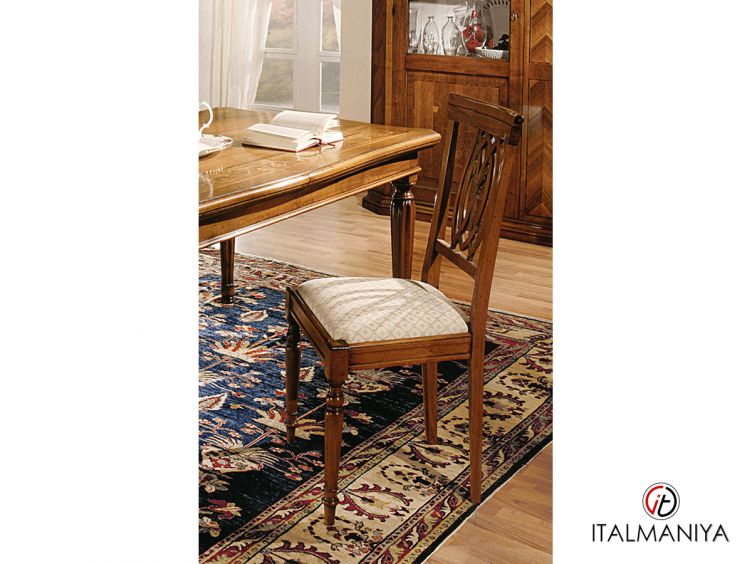 Фото 1 - Стул Giorgione фабрики Tessarolo из массива дерева в обивке из ткани в классическом стиле