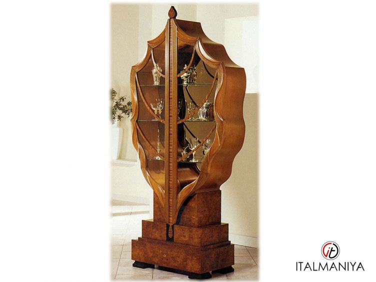 Фото 1 - Витрина La Foglia V 498 фабрики Carpanelli из массива дерева в классическом стиле