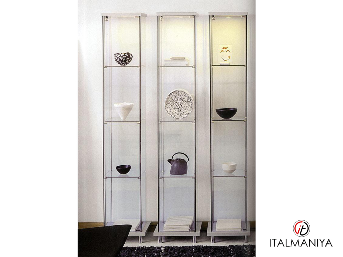 Cattelan Italia витрина