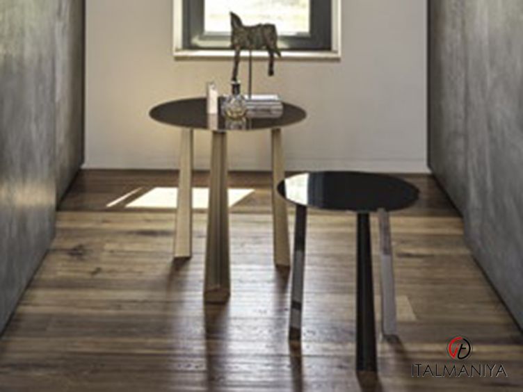 Фото 1 - Журнальный столик Tao фабрики Bontempi Casa из металла в современном стиле