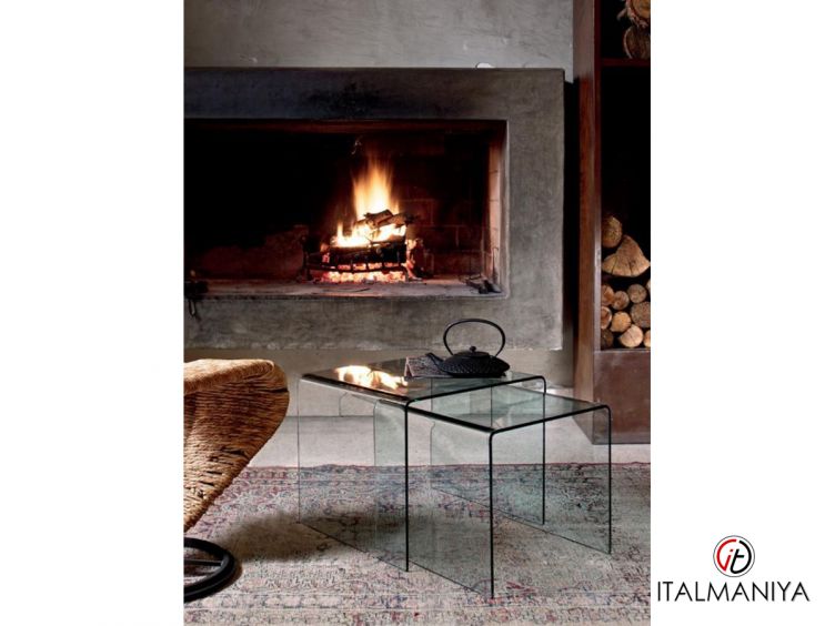 Фото 1 - Журнальный столик Igloo фабрики Bontempi Casa из стекла в современном стиле
