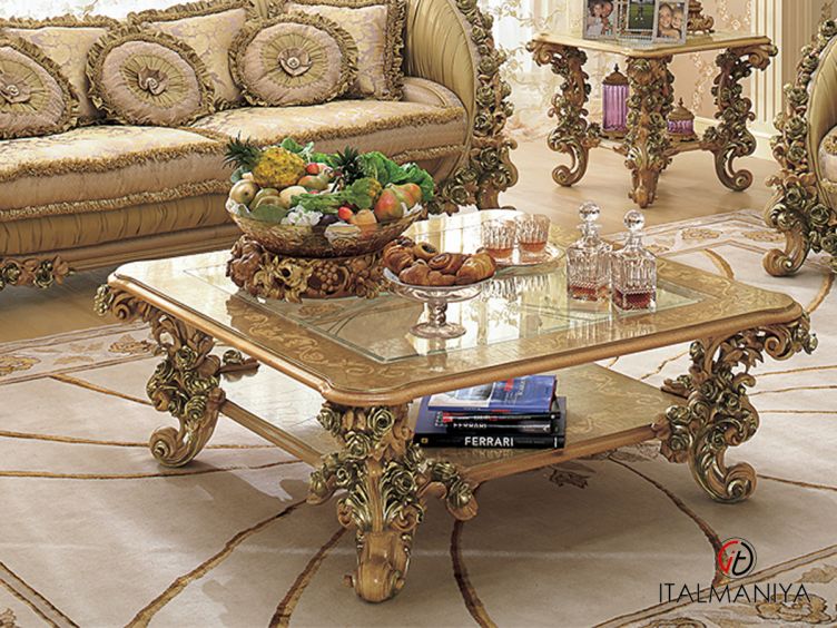 Фото 1 - Журнальный столик Bouquet фабрики Riva из массива дерева в классическом стиле