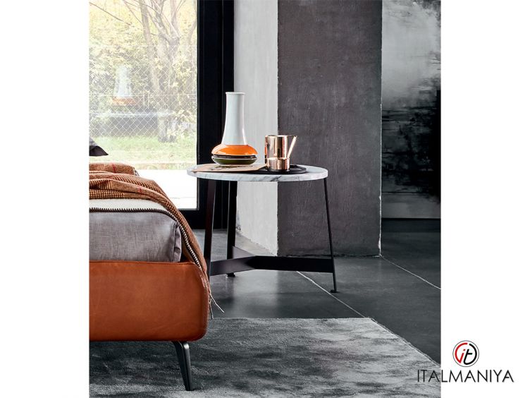 Фото 1 - Журнальный столик Kanaha фабрики Ditre Italia из металла в стиле лофт