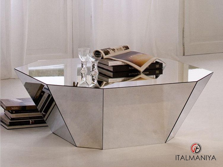 Фото 1 - Журнальный столик Otto D фабрики Cattelan Italia из стекла в современном стиле