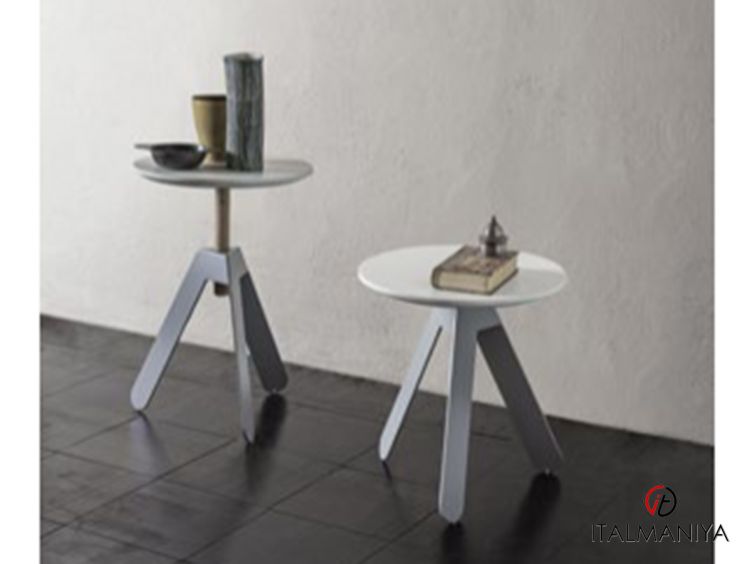 Фото 1 - Журнальный столик Basalto фабрики Bontempi Casa из металла в современном стиле