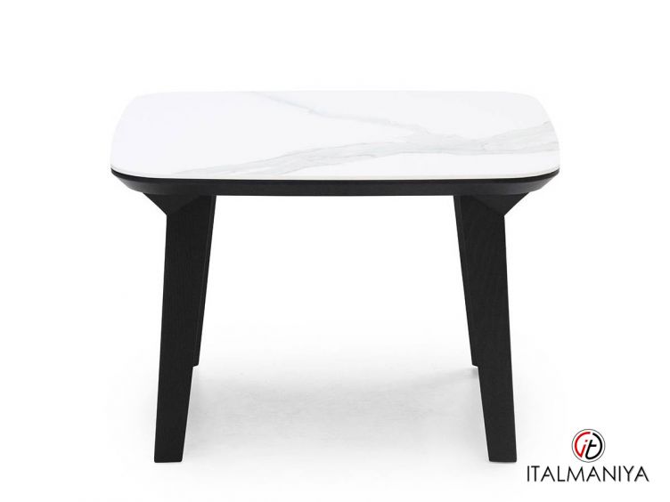 Фото 1 - Журнальный столик V265 Q фабрики Formitalia (производство Италия) из массива дерева в современном стиле