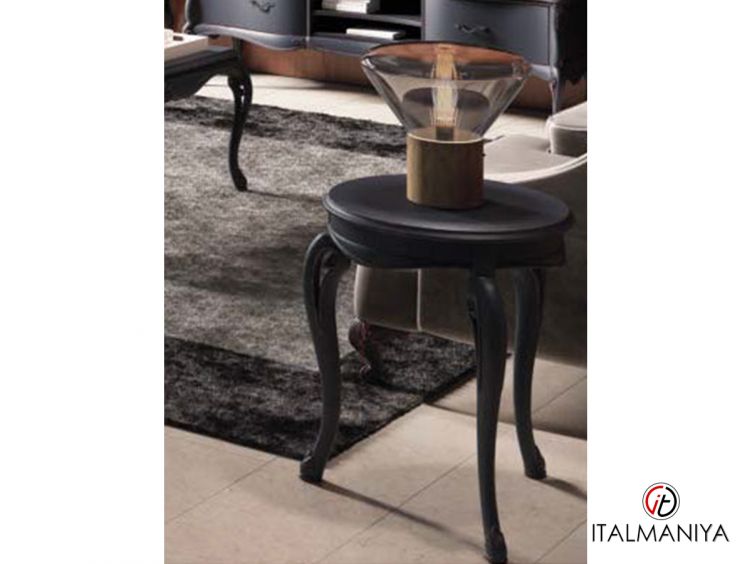 Фото 1 - Журнальный столик Valpolicella круглый фабрики Giorgiocasa из массива дерева в классическом стиле