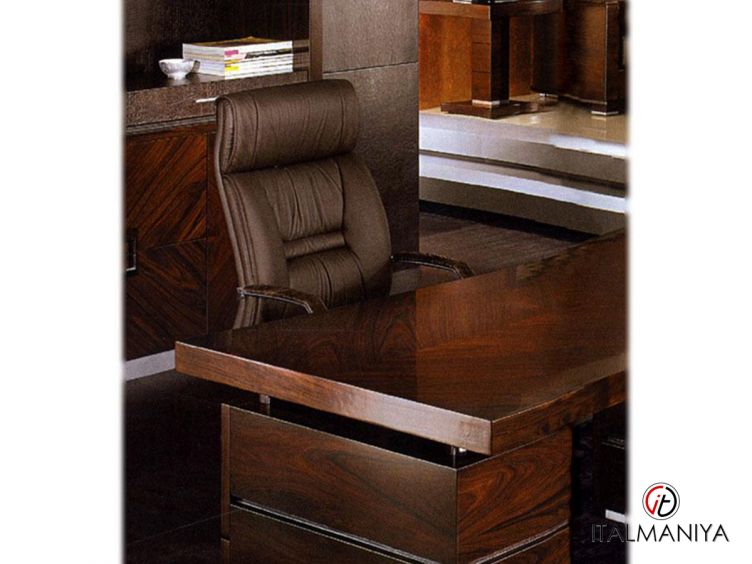Фото 1 - Кресло для кабинета 6081/P руководителя фабрики Giorgio Collection из металла в обивке из кожи в современном стиле