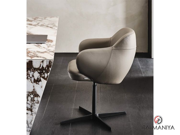 Фото 1 - Кресло для кабинета Bombe фабрики Cattelan Italia из металла в современном стиле