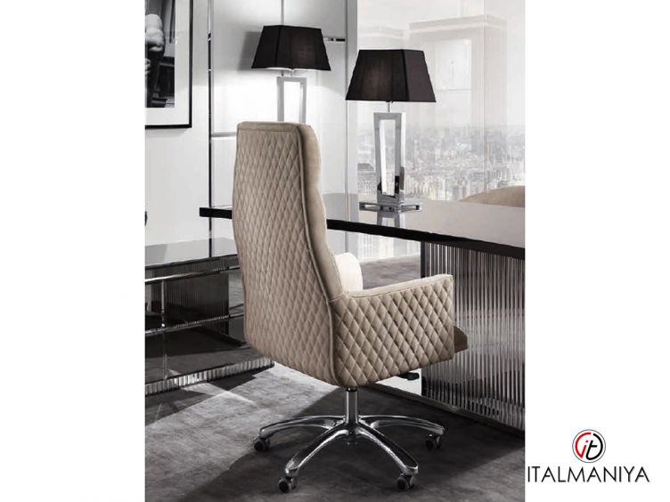 Фото 1 - Кресло для кабинета Windsor фабрики DV Home из металла в современном стиле