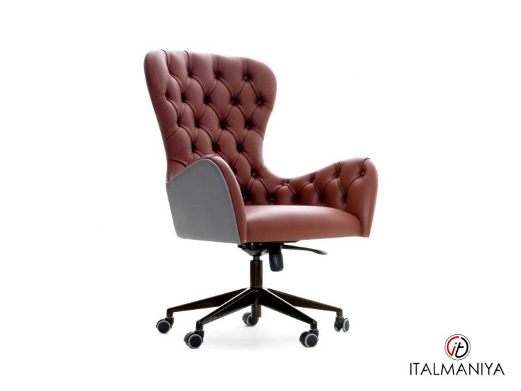 Фото 1 - Кресло для кабинета Jonas фабрики Ulivi (производство Италия) из массива дерева в обивке из кожи коричневого цвета в современном стиле