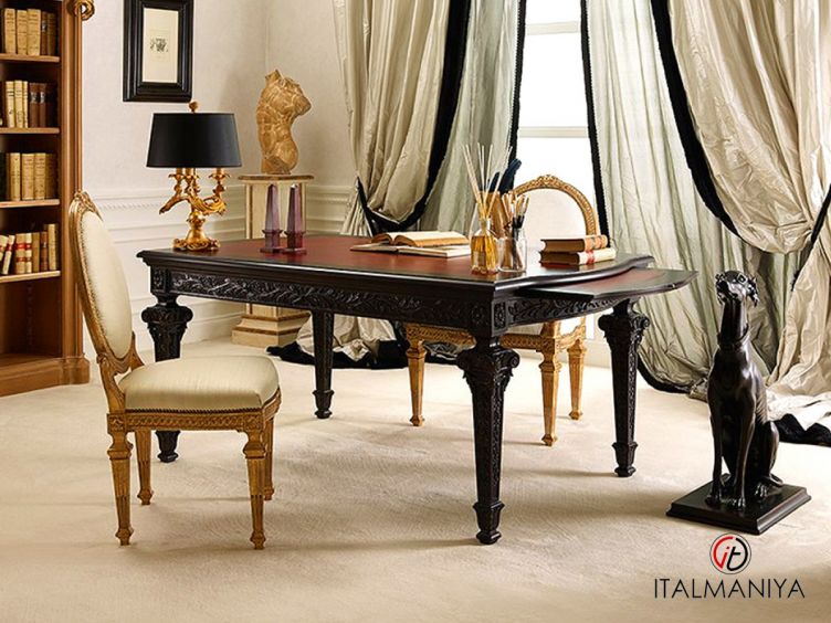 Фото 1 - Стол письменный Prestige 04 фабрики Roberto Giovannini из массива дерева в классическом стиле