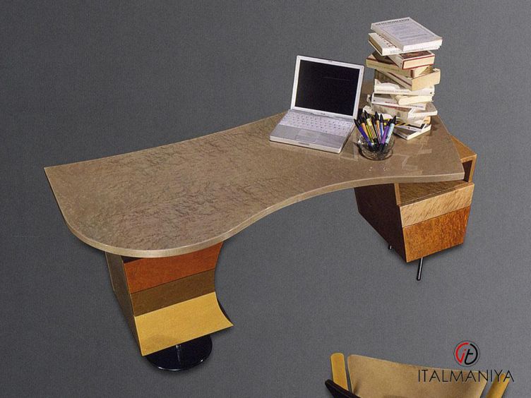 Фото 1 - Стол письменный Haki фабрики Il Loft из массива дерева в современном стиле