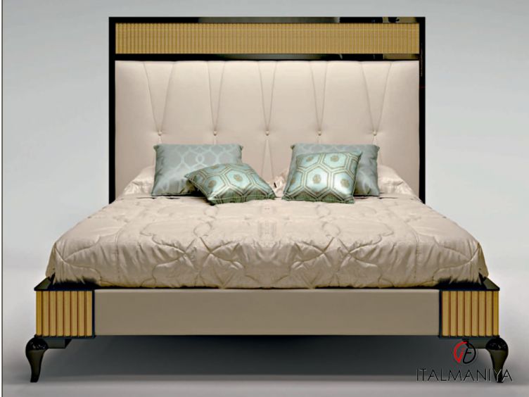Фото 1 - Кровать Bauhaus фабрики Bruno Zampa из массива дерева в классическом стиле