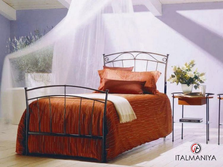 Фото 1 - Кровать Dora фабрики Bontempi Casa из металла в стиле арт-деко