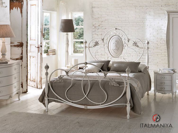 Фото 1 - Кровать Caruso фабрики Cantori из металла в стиле арт-деко