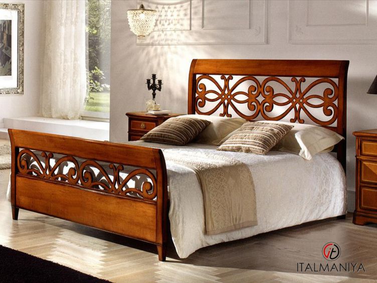 Фото 1 - Кровать Ciclamino фабрики Tessarolo из массива дерева в классическом стиле