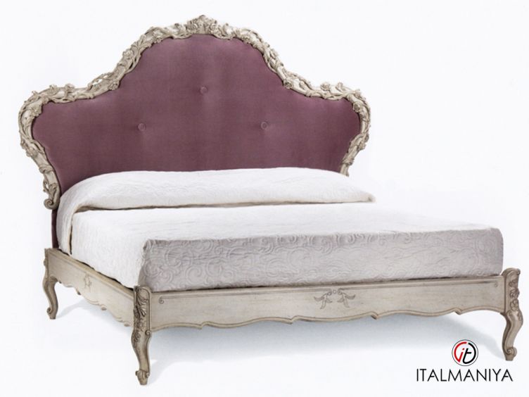 Фото 1 - Кровать Florellacci фабрики Roberto Giovannini из массива дерева в обивке из ткани в классическом стиле