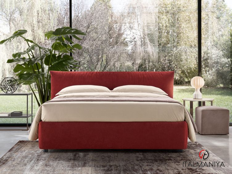 Фото 1 - Кровать Era soft фабрики Rosini Divani из металла в обивке из ткани в современном стиле