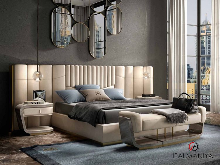 Фото 1 - Кровать Prisma фабрики Grilli из массива дерева в обивке из ткани и кожи в современном стиле